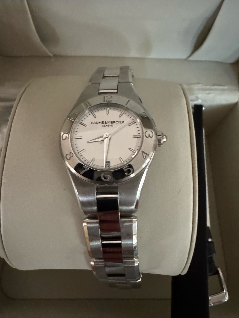 Baume & Mercier Women's Silver Stainless Steel Bracelet Watch - Silver Dial